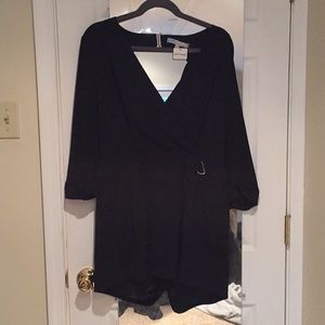 Black 3/4 sleeve romper